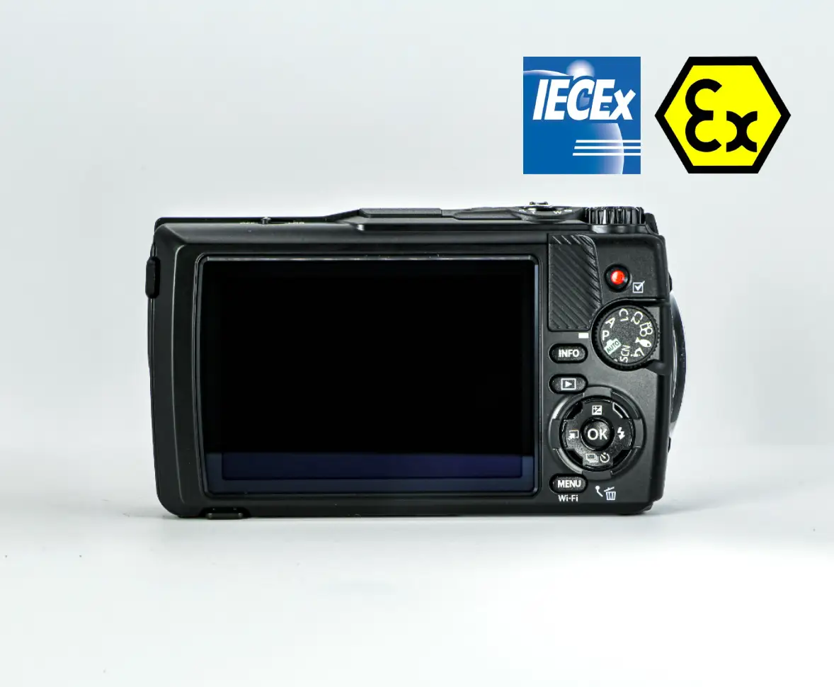 Rückseite der ARMADEX OZC-3 mit 3-Zoll-Display, Modus-Wahlrad und Bedientasten